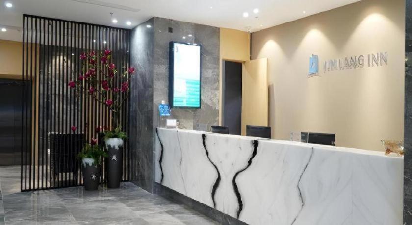 Hotel Jinjiang Style Pudong College Of Finance And Management Caolu Town Government 2*