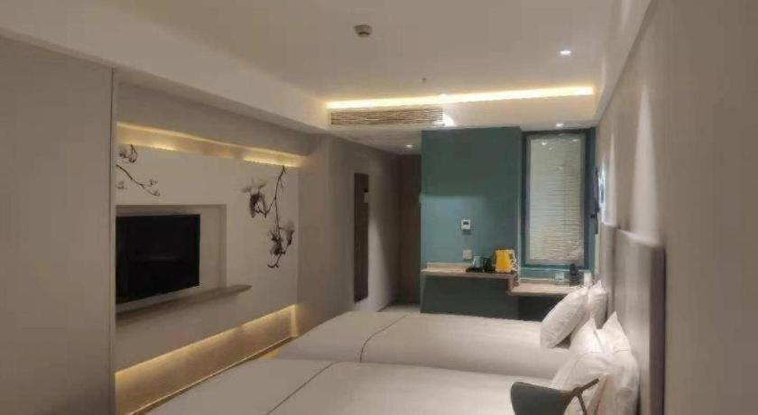 Jinjiang Style Pudong College Of Finance And Management Caolu Town Government Hotel 2*