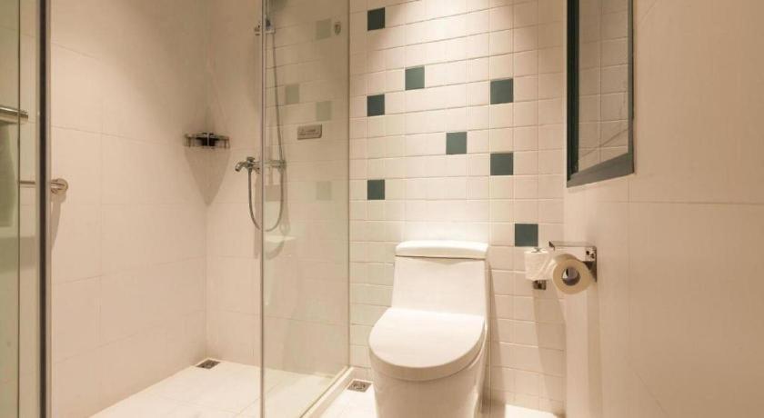 Jinjiang Style Pudong College Of Finance And Management Caolu Town Government Hotel 2*